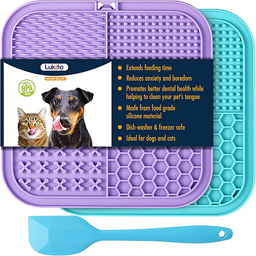 A canine and cat lick mat